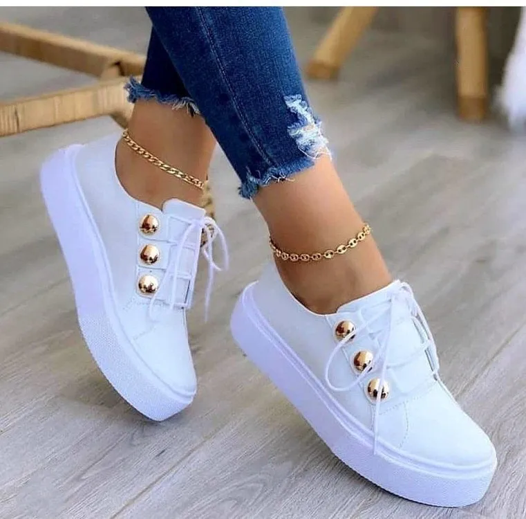 Jenny  Schnrsenkel-Flachschuhe mit Nieten fr Damen
