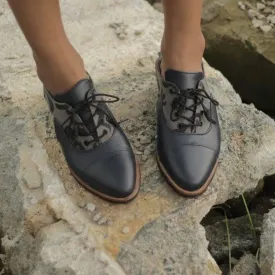 R Cutout Oxfords
