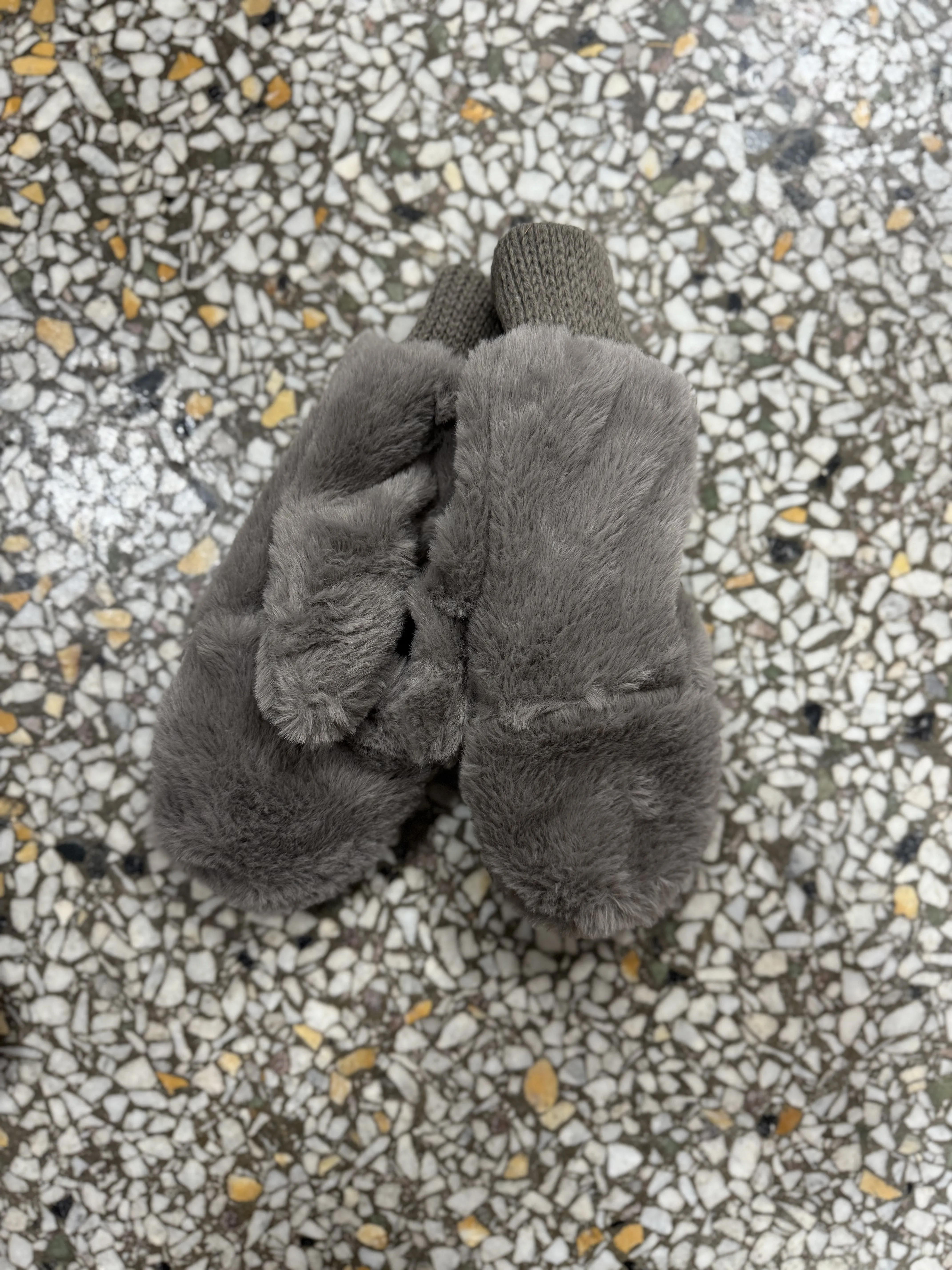 Solid Faux Fur Mittens