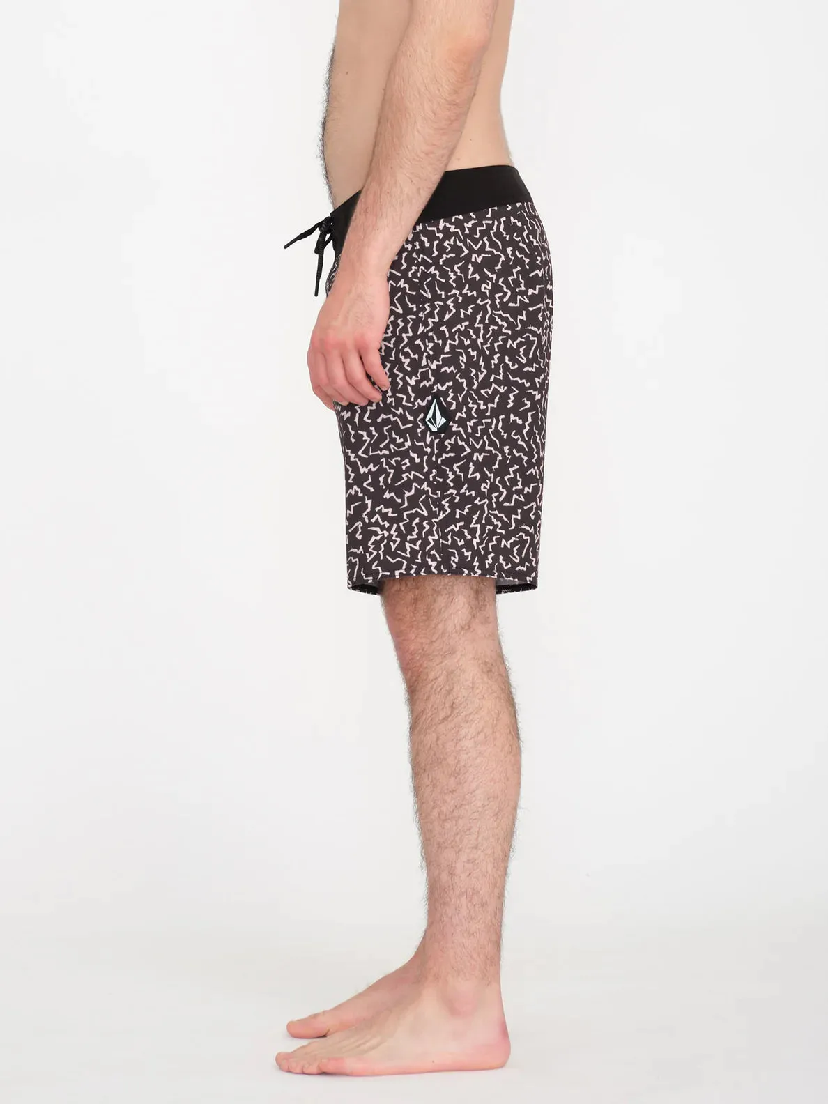 Volcom Men's Asphalt Beach Mod 18" Boardshort Black A0812414_BLK