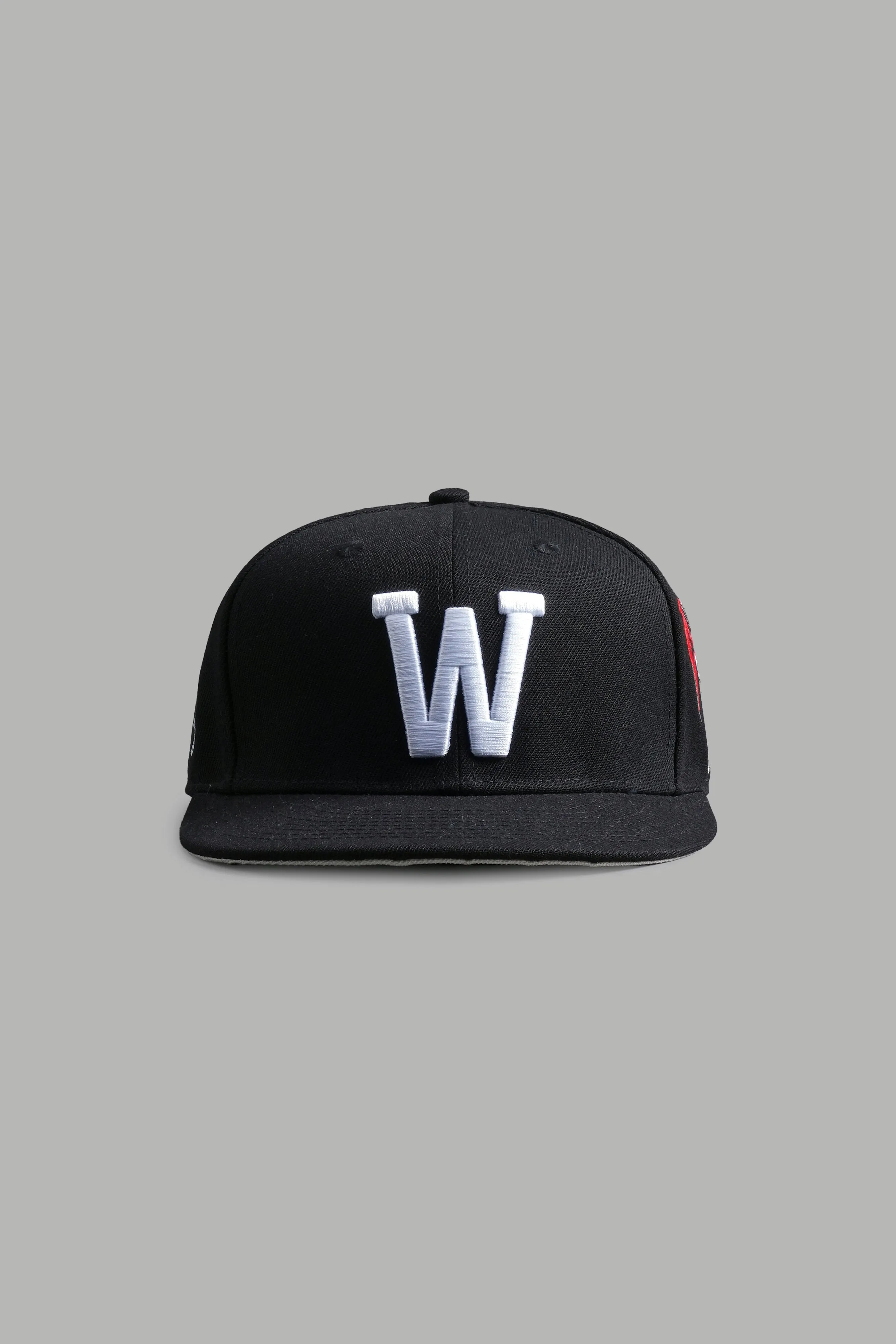 W Elysium Fitted Cap in Black