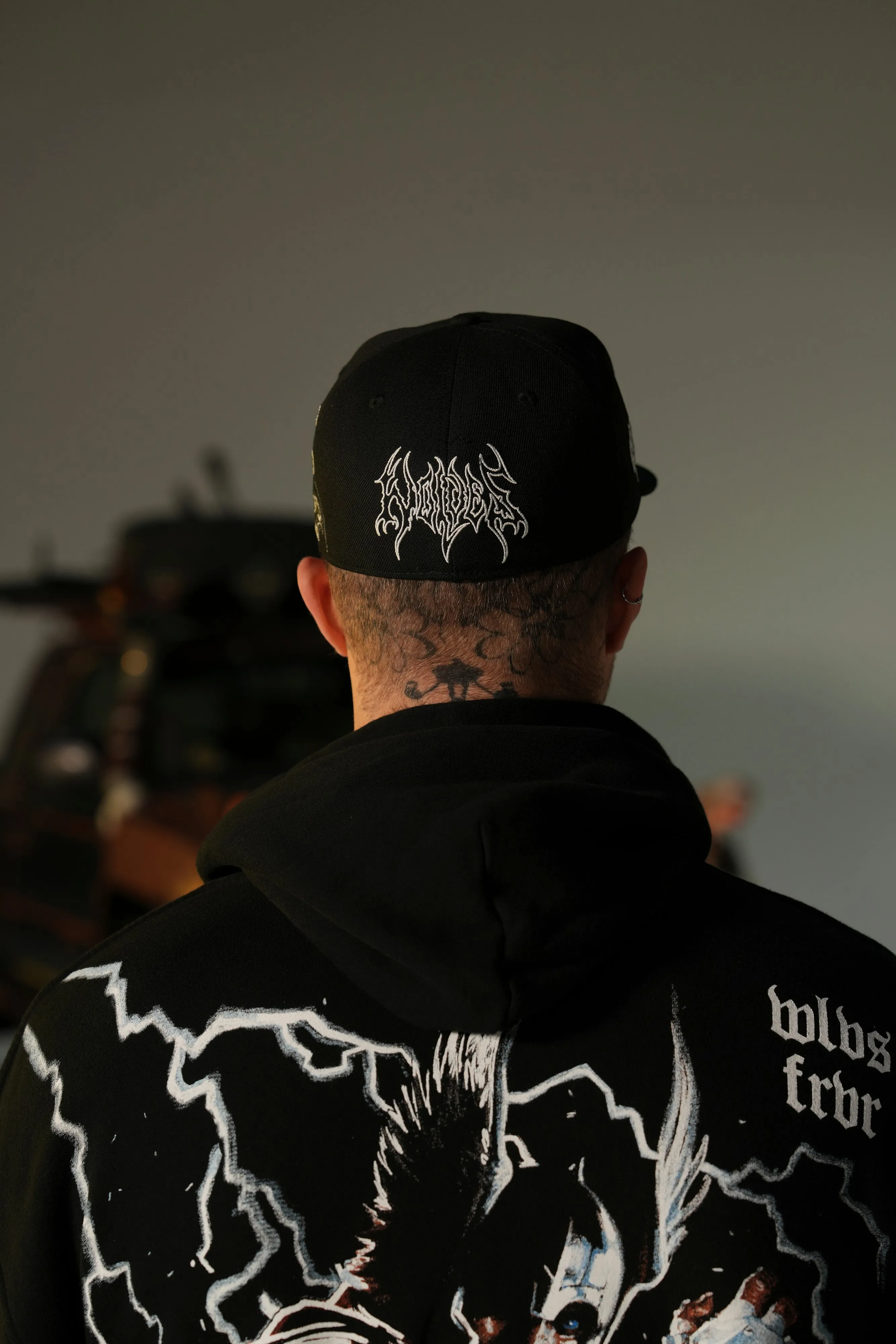 W Elysium Fitted Cap in Black